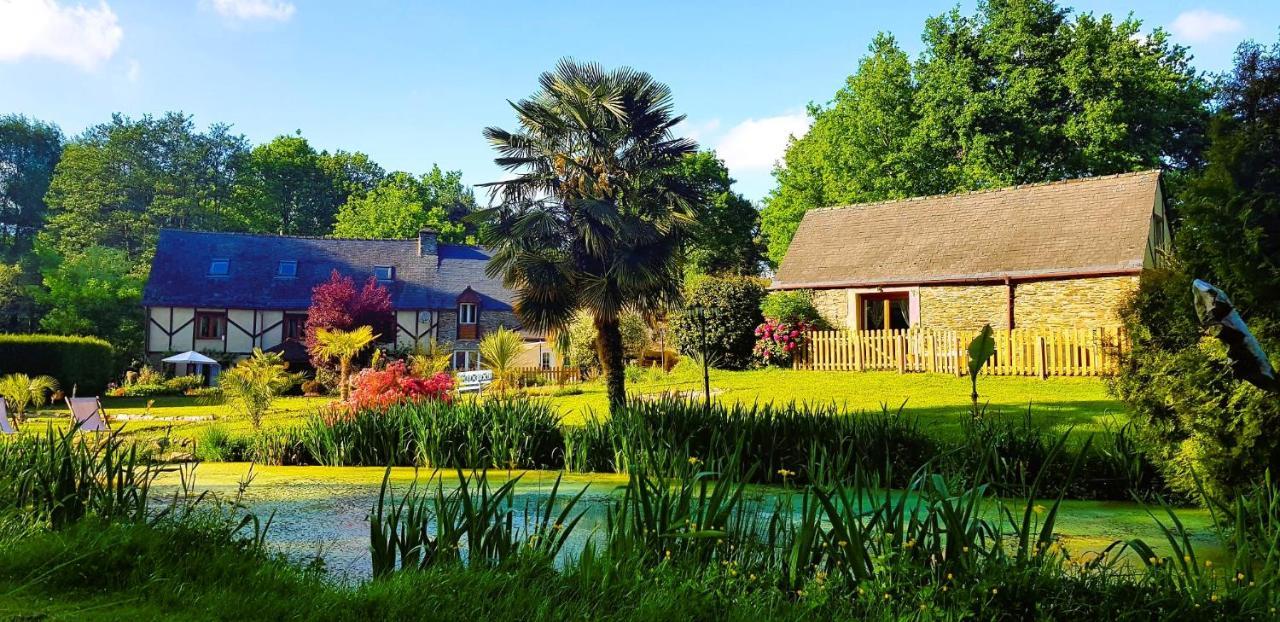Le Vieux Moulin Gites - Detached Cottage With Garden Views And Pool Guégon Екстериор снимка