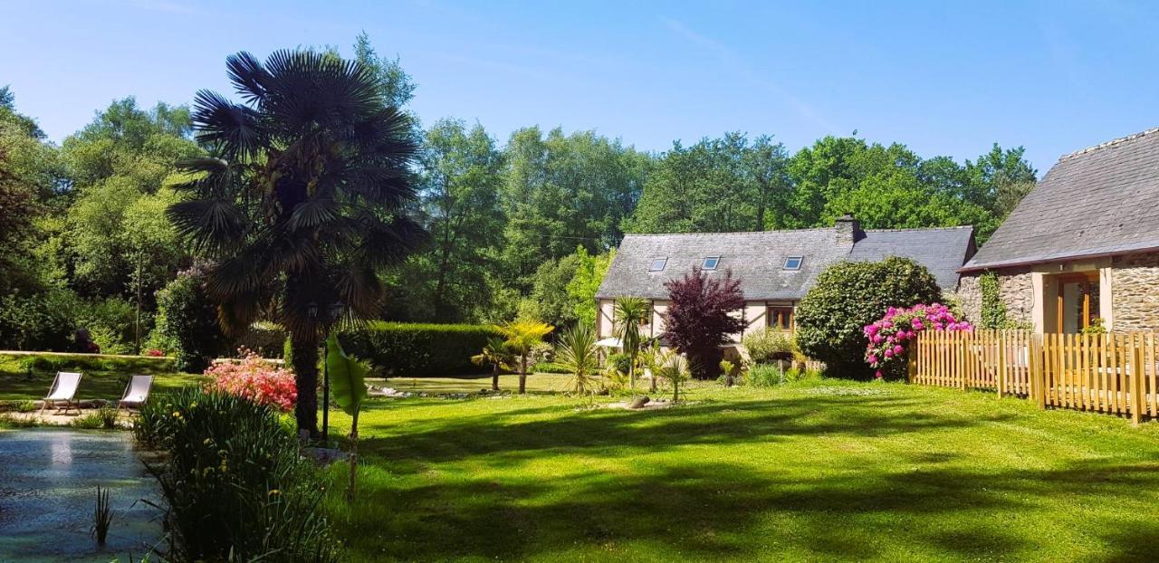 Le Vieux Moulin Gites - Detached Cottage With Garden Views And Pool Guégon Екстериор снимка