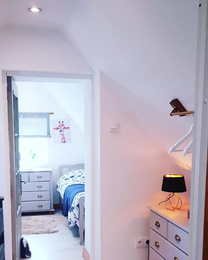 Le Vieux Moulin Gites - Detached Cottage With Garden Views And Pool Guégon Екстериор снимка